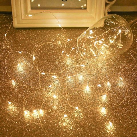 Dây Đèn LED Màu Sắc Ấm Áp - Trang Trí Bó Hoa, Tiệc Tùng, Lễ Hội, Decor Nhà Cửa - Tặng Kèm Pin Nhỏ Gọn