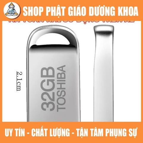 Phụ kiện ô tô Usb nhạc, có sẵn hơn 2000 bài hát nhạc và hàng trăm clip hài, phim hoạt hình. có hoả tốc