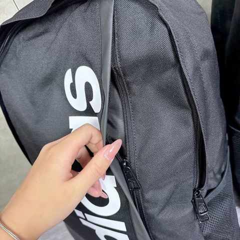 Balo Adidas HT4746 Linear Essentials - Balo Chống Nước, Dung Tích 22.5L, Thiết Kế Tiện Dụng Cho Học Tập Và Đi Chơi