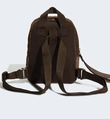 Balo Adidas Bucket Mini HS6732 - Thiết Kế Nhỏ Gọn, Phong Cách Năng Động 21x19x6cm, Chất Liệu Bền Bỉ, Dễ Vệ Sinh, Phù Hợp Mọi Đối Tượng