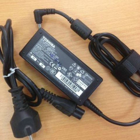 Sạc Laptop Chính Hãng Tốt Nhất Cho Toshiba Satellite C800, C800D, C805, C805D + Tặng Dây Nguồn Chất Lượng cao