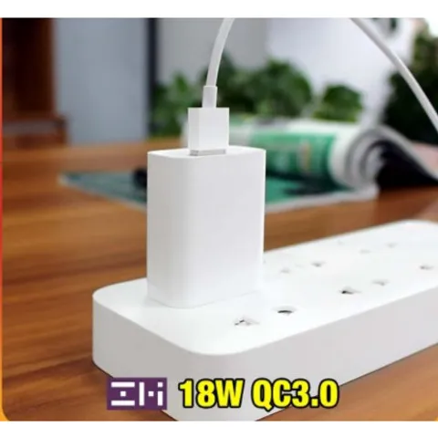 Củ Sạc Nhanh ZMI QC 3.0 18W HA612 - Đầu Sạc Chính Hãng Trắng/Đen, Tương Thích iOS/Android, Bảo Vệ An Toàn Hoàn Hảo