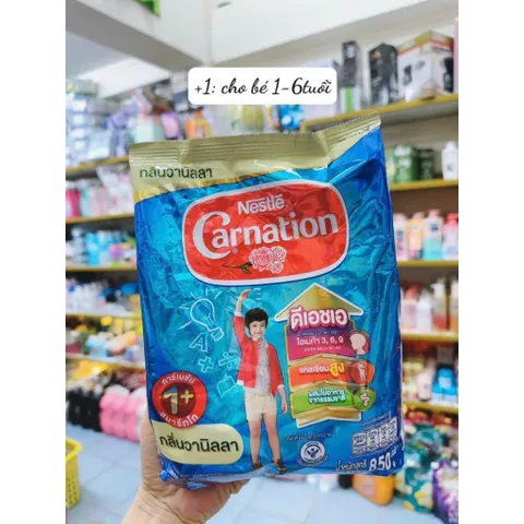 Sữa Bột Nguyên Kem Carnation Nội Địa Thái 850gr - Hương Vị Vani, Bổ Sung Omega 3, 6, 9, Tăng Cân và Chiều Cao Cho Bé Từ 1-6 Tuổi