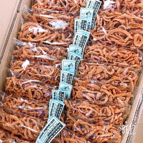 Bì heo chiên giòn Thái Lan 55g - Snack giòn rụm, vị mặn ngọt thơm ngon, hoàn hảo cho món nhậu và ăn vặt
