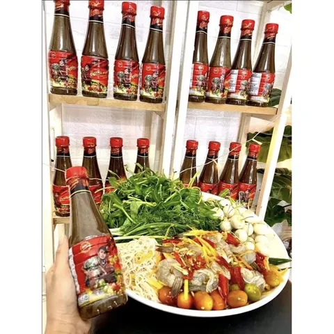Mắm Trộn Gỏi Đu Đủ Chàng Trai Chunnam Thái Lan 350ml - Gia Vị Thơm Ngon Cho Món Somtum Và Các Món Ăn Thái Khác