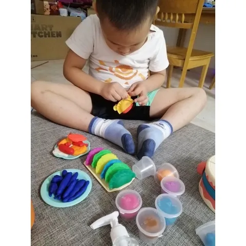 Đồ chơi đất nặn khuôn bánh sinh nhật nhiều tầng cho bé, đất sét an toàn, thế giới đồ chơi 1104