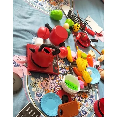 Đồ chơi nấu ăn cho bé Mini Kitchen 36 chi tiết - Màu đỏ - Mô phổng dụng cụ nhà bếp - thegioidochoi1104