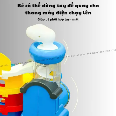 Bãi đậu xe 3 tầng có nhạc và đèn cho bé - Đồ chơi đường đua ô tô và tàu hỏa an toàn, nhiều màu sắc, kích thích tư duy và phản xạ.