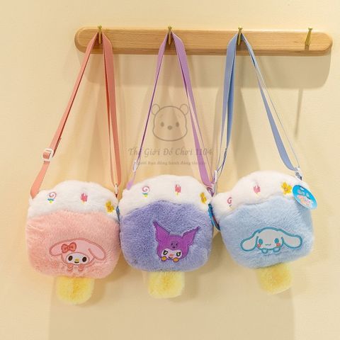 Túi Đeo Chéo Hoạt Hình Gấu Dâu, Kuromi, Hello Kitty, Capybara Lông Mềm - Giỏ Xách Dễ Thương Hình Chữ Nhật 20-25cm