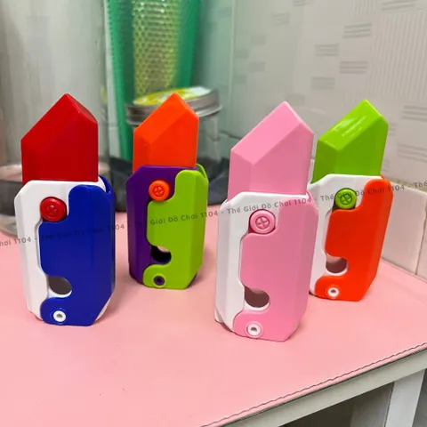 Dao cà rốt trọng lực 3D giá rẻ đồ chơi vô tri