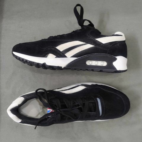 Giày Thể Thao Nam G32 Đen - Sneaker Buộc Dây Thoáng Khí Chất Vải Da Lộn, Phong Cách Trẻ Trung Dành Cho Học Sinh, Đi Chơi