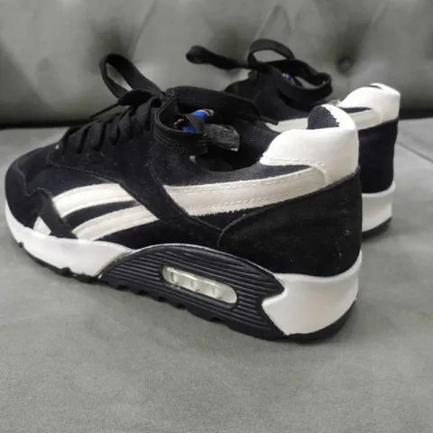 Giày Sneaker Nam Thể Thao G32 Đen Chất Vải Da Lộn - Phong Cách Trẻ Trung, Duy Nhất Cho Đi Học, Đi Chơi