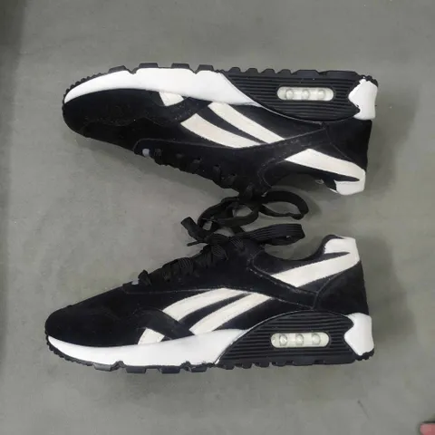 Giày Sneaker Nam G32 Đen - Giày Thể Thao Cao Cấp Chất Vải Da Lộn, Buộc Dây Thoáng Khí Đi Học, Đi Chơi