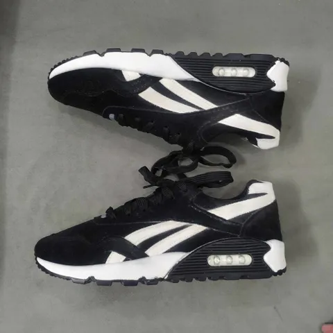Giày Thể Thao Nam G32 Đen - Sneaker Phong Cách Năng Động, Chất Vải Da Lộn - Sự Lựa Chọn Hoàn Hảo Cho Học Tập và Đi Chơi