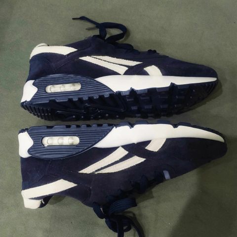 Giày Thể Thao Nam G32 - Sneakers Buộc Dây Thoáng Khí Phong Cách Trẻ Trung, Chất Vải Kết Hợp Da Lộn (Màu Xanh)