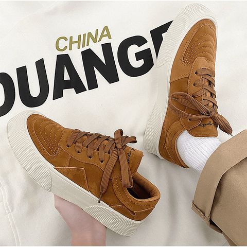 Giày Thể Thao Nam Basic GTT10 - Thiết Kế Trẻ Trung, Thời Trang Đi Học, Đi Chơi, Đi Làm, Dễ Phối Đồ, Chất Lượng Cao