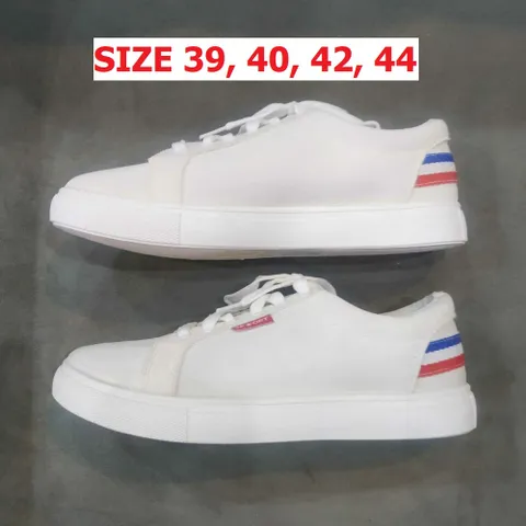 Giày Vải Thể Thao Nam Trắng G1 A03 - Dễ Phối, Hàng Tồn Kho Có Lỗi Nhỏ - Chất Liệu Thoáng Mát, Kiểu Dáng Thời Trang Đi Học, Đi Chơi
