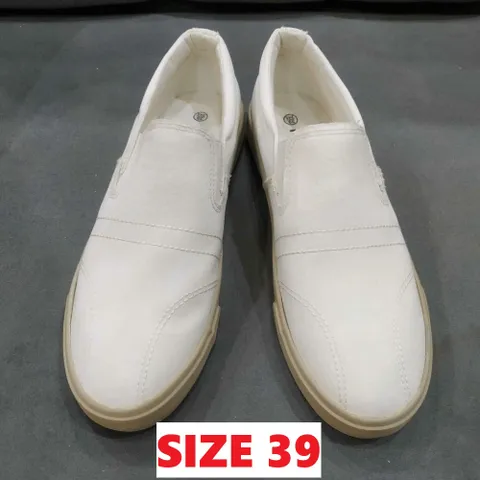 Giầy Lười Nam HUANY Vải Trắng Slip-On Thời Trang Đi Làm Đi Chơi - Phong Cách Năng Động Lịch Sự, Size 38-43