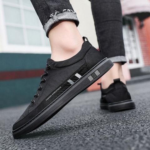 Giày Sneaker Nam Chống Thấm Vải Polyester - Mã 2070, Dễ Phối Đồ, Size 39-44, Thiết Kế Đẹp Cho Học Tập Và Đi Chơi