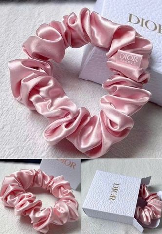 Cột Tóc Scrunchies Dior Chính Hãng - Phụ Kiện Tóc Lụa Sang Trọng, Thiết Kế Thanh Lịch Dành Cho Tín Đồ Thời Trang