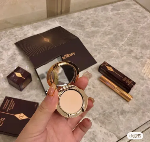 Phấn Nén Charlotte Tilbury Airbrush Flawless Finish 1 fair mini_ 0.8g