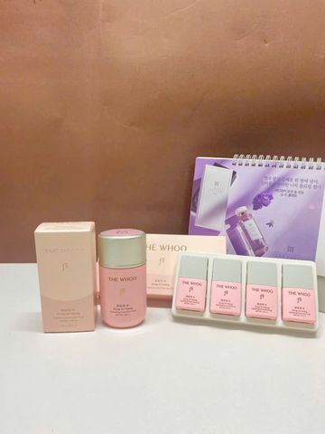 Bộ Kem Chống Nắng Whoo Hồng Gongjinhyang Soo Vital Hydrating SPF50+ PA+++ 60ml tặng 4 tuýp mini 13ml - Dưỡng ẩm và bảo vệ da tối ưu