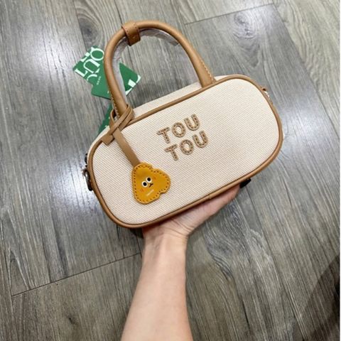 Túi Trống Toutou Dáng Ngang Size 22 - Túi Xách Nữ Cao Cấp Kèm Charm & Dây Đeo Sành Điệu, Thời Thượng, Phù Hợp Đi Học, Đi Chơi