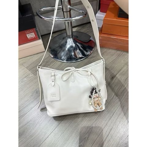 Túi Chio Shopping Kèm Móc Búp Bê Size 27 - Túi Xách Công Sở Thời Trang Cao Cấp, Chất Liệu Bền Đẹp, Dành Cho Mọi Phong Cách