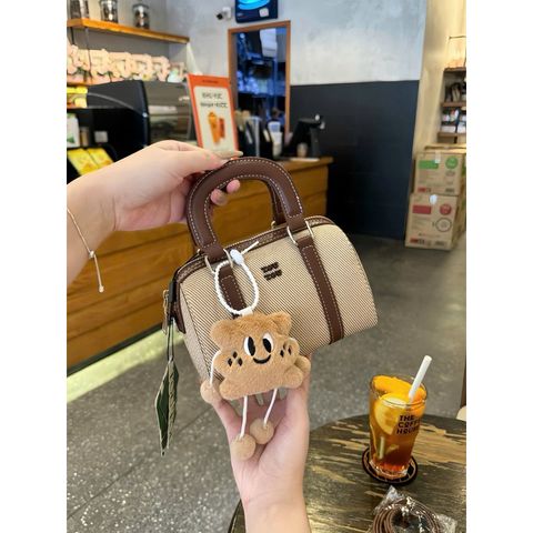 Túi Trống Toutou Size 18 - Túi Xách Nữ Kèm Charm Bông Mây & Dây Đeo Chéo Phong Cách Trẻ Trung, Tiện Lợi, Hàng Quảng Châu Cao Cấp