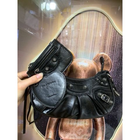 Túi chữ B 3 chi tiết size 24 dáng bầu chất da bóng mềm kèm hộp hàng QC cao cấp