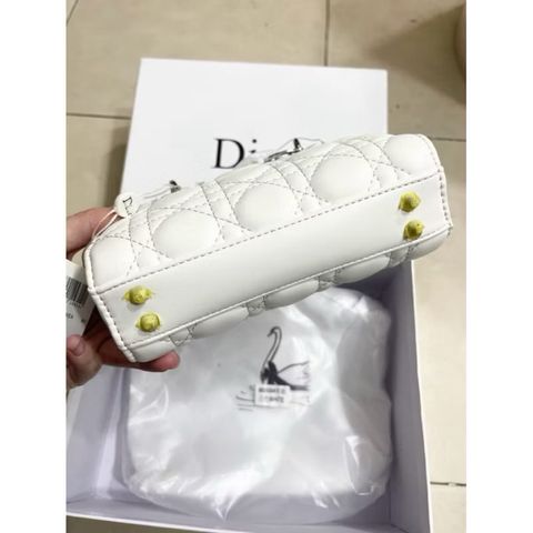 Túi Xách Nữ D-Joy Dáng Dài Tag Bạc Size 18-22cm Túi Quảng Châu CC