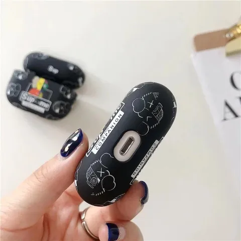 Vỏ Bọc Airpods Pro - Bao Silicon SupxMe Đen Chất Liệu Nhựa Cho Hộp Sạc Tai Nghe AirPods PRO