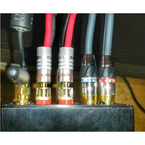 Giắc bắp chuối NAKAMICHI mạ vàng cao cấp - Kết nối loa và ampli, chất lượng âm thanh tuyệt vời - Giá 1 cặp, 2 cặp