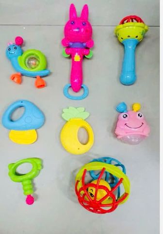 Bộ đồ chơi xúc xắc 519 cho trẻ - Đồ chơi âm thanh vui nhộn phát triển tư duy và khả năng phối hợp tay mắt cho bé từ 6 tháng tuổi