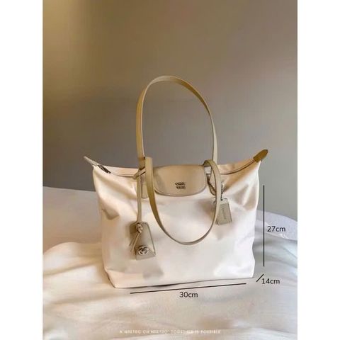 Túi Công Sở Chio Du Lịch Chất Vải Cao Cấp Size 30 Kèm Ví Tròn Sang Trọng - Phong Cách Đa Năng Cho Nữ