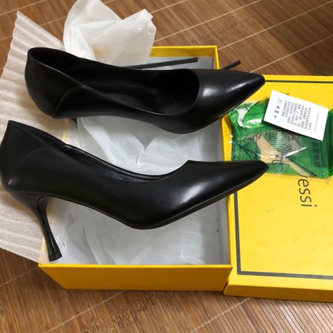Giày Cao Gót Nữ Sang Trọng - Phong Cách Pháp Mũi Nhọn, Gót Nhọn, Thời Trang Cao Cấp, Màu Đen, Be, Nude, Size 34-40