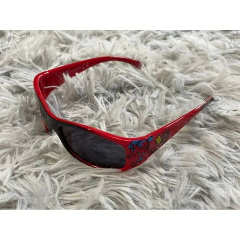Kính mát chống tia UV Hoạt hình người nhện Spider Man Marvel cực kỳ cá tính cho bé