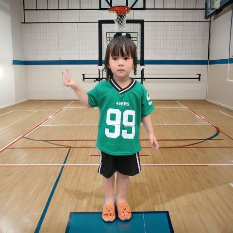 Bộ quần áo họa tiết thể thao SUPER STAR 12 tay ngắn nhiều màu cho bé từ 7kg đến 26kg