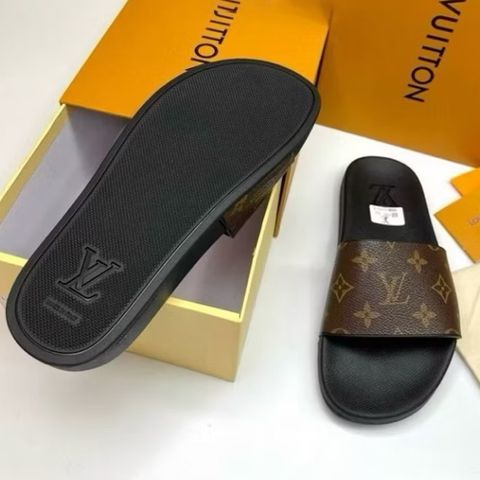 Dép Quai Ngang Louis Vuitton Monogram Cao Su Êm Ái - Dép Nam Xu Hướng Thời Trang Cool Ngầu, Hộp Sang Trọng, Size 38-43