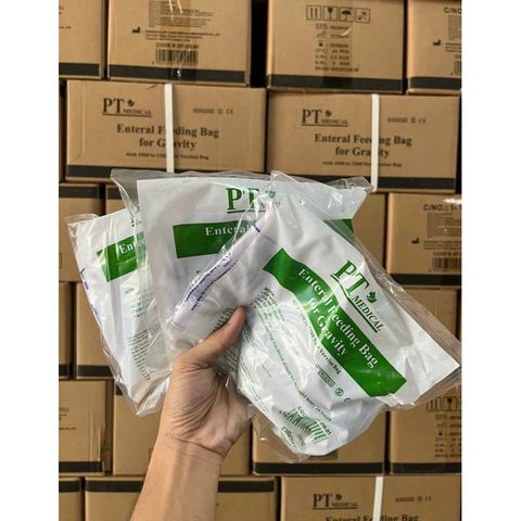 Túi cho ăn y tế PT 24 túi/thùng - Dung tích 1200ml, sử dụng một lần, hạn sử dụng xa cho người bệnh.