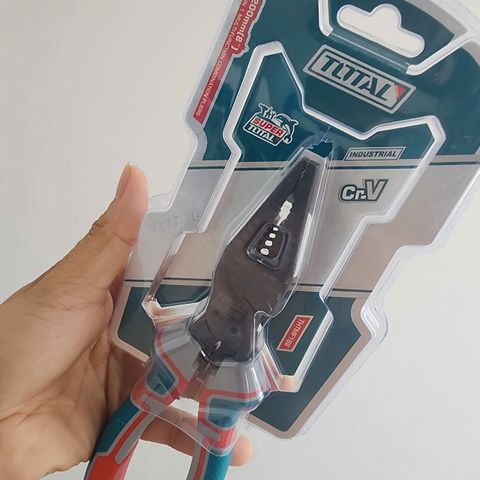 Kìm Điện Đa Năng 8 Trong 1 Total THTMF186 - Tiện Lợi, Chất Liệu Cr-V, Tay Cầm TPR An Toàn, Đa Chức Năng Dụng Cụ Cầm Tay