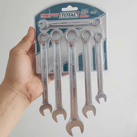 Bộ Cờ Lê Vòng Miệng 6 Chi Tiết 8-17mm Total THT102266 - Dụng Cụ Cầm Tay Tiện Lợi, Chất Liệu Thép CR-V Chắc Chắn