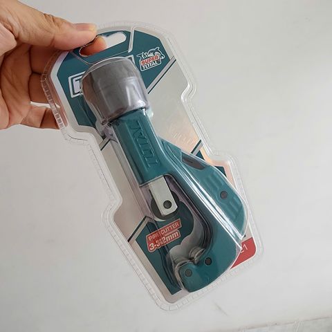 Dụng Cụ Cắt Ống Kim Loại Total THT53321 - Đường Kính 3-32mm, Chính Xác, Bền Bỉ, Dễ Sử Dụng cho Đồng và Nhôm