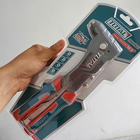 Kìm Rút Đinh Rivê Total THT32105 - Đa Kích Cỡ 2.4-4.8mm, Thân Kim Loại Bền Bỉ, Tay Cầm Chống Trượt, Phù Hợp Thi Công Nội Thất