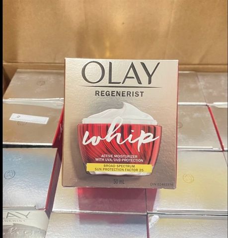 Kem Dưỡng Da Lão Hóa Olay Regenerist Whip Spf25 48G ( ban ngày)