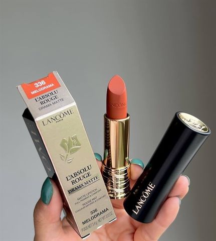Son Lancôme 336 L'absolu Rouge Drama Matte - Son Môi Mịn Màng, Độ Bám Cao, Quyến Rũ và Sang Trọng 3.4g