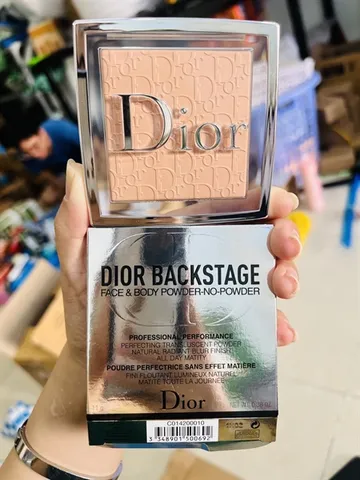 Phấn Phủ Dạng Nén Dior 2N Backstage Face & Body Powder-No-Powder 11G - Kiềm Dầu Tự Nhiên, Chất Phấn Nhẹ, Dành Cho Tất Cả Các Loại Da