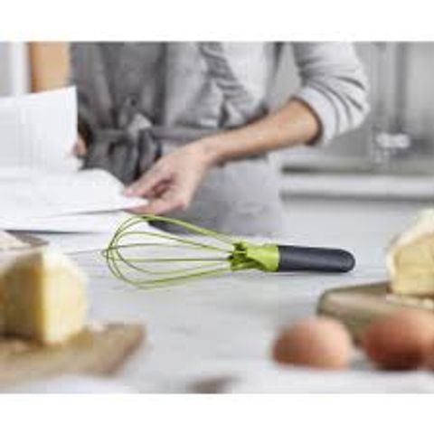 Dụng cụ đánh trứng và xẻng lật 2 in 1 Joseph Joseph 10539 - Thiết kế thông minh, chịu nhiệt, tiện dụng cho bếp nhà bạn