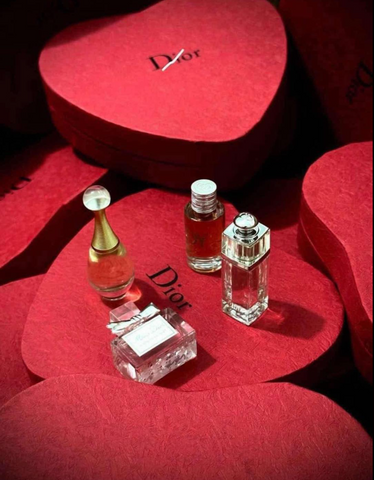 Set Dior 4 chai hình trái tim đỏ