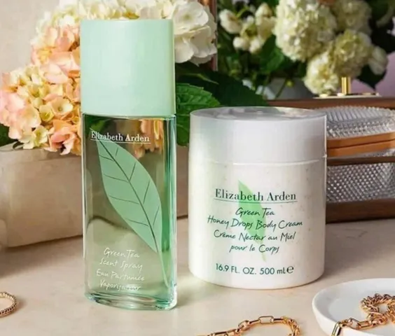 Set Elizabeth - Nước Hoa 30ml và Kem Dưỡng Thể 250ml, Hương Thơm Quyến Rũ và Dưỡng Ẩm Mềm Mại cho Da